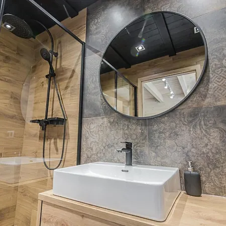 Wycisznia - Drewniane Caloroczne Blisko Zatora Σπίτι διακοπών