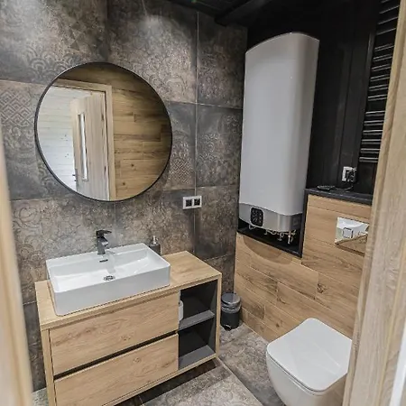 Holiday home Wycisznia - Drewniane Caloroczne *